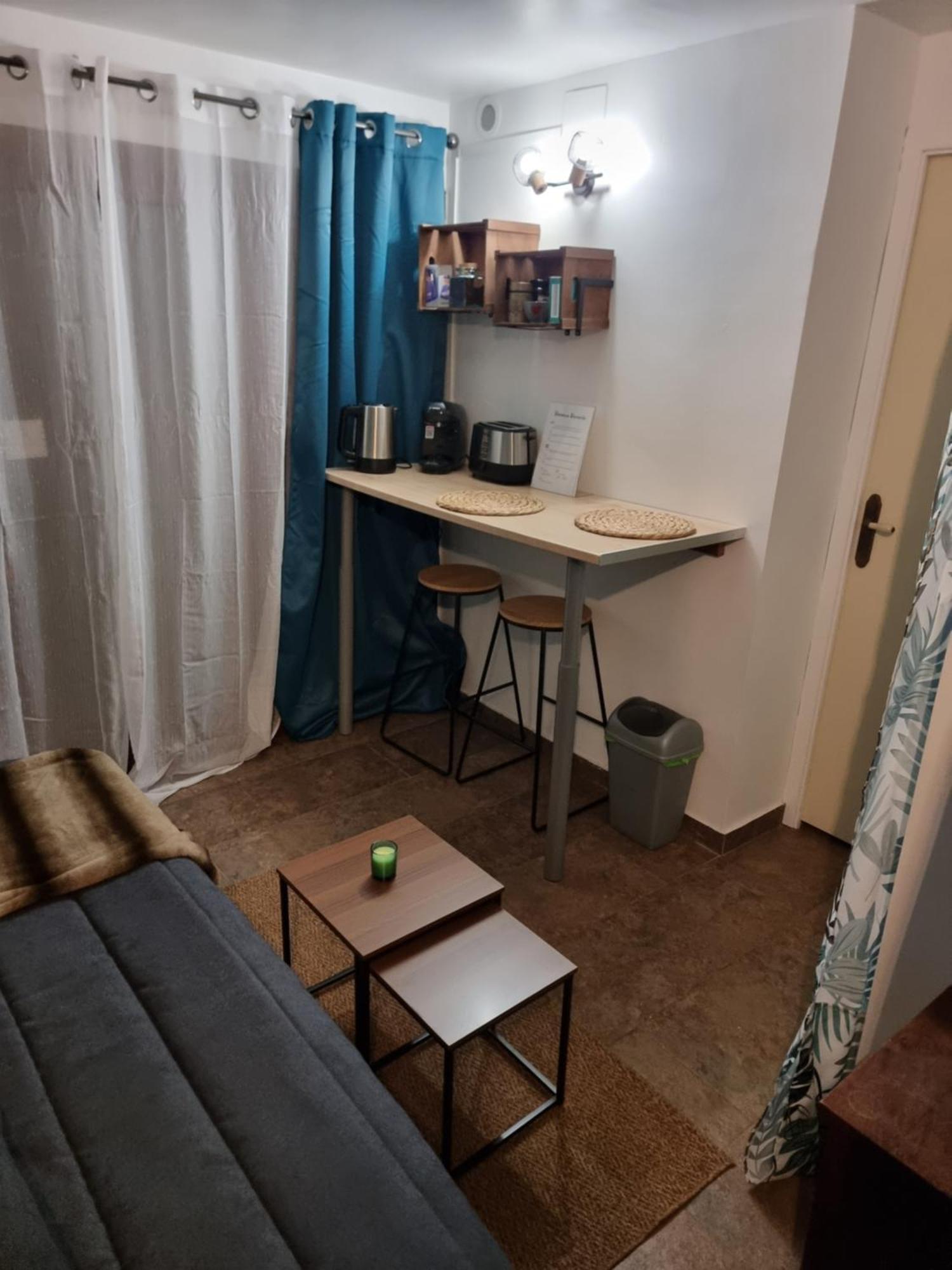 Petit Studio Cosy Saint-Pierre-dels-Forcats Eksteriør billede