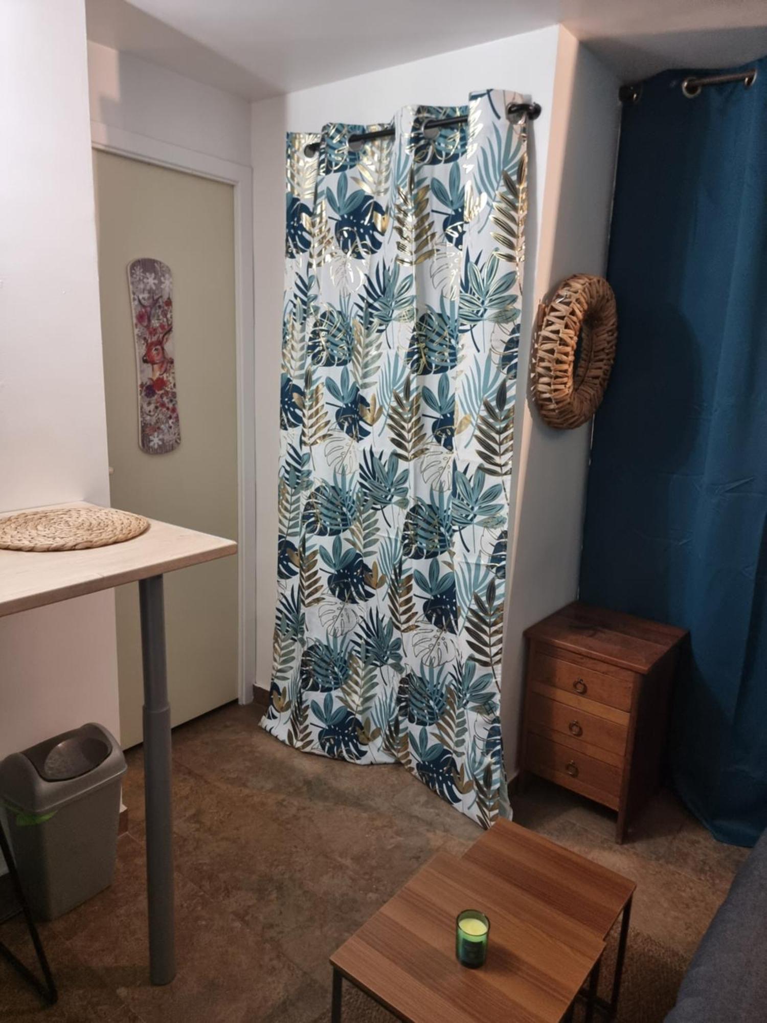 Petit Studio Cosy Saint-Pierre-dels-Forcats Eksteriør billede